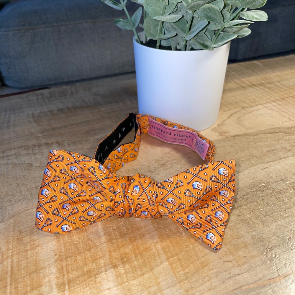 Vineyard Vines Lacrosse Bow Tie